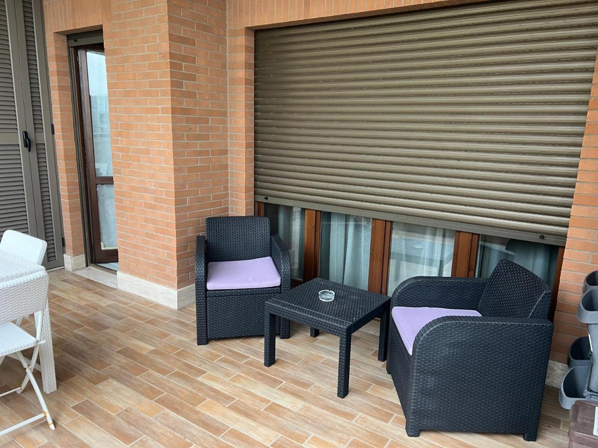 Charme & Relax - Fiera Di Roma - Fiumicino Airport Apartment Ponte Galeria Exterior photo